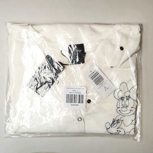 ❤️NWT VINTAGE TORRIID - MICKEY MINNIE MOUSE HENLEY JERSEY SHIRT - DISNEY TOP - Picture 6 of 9